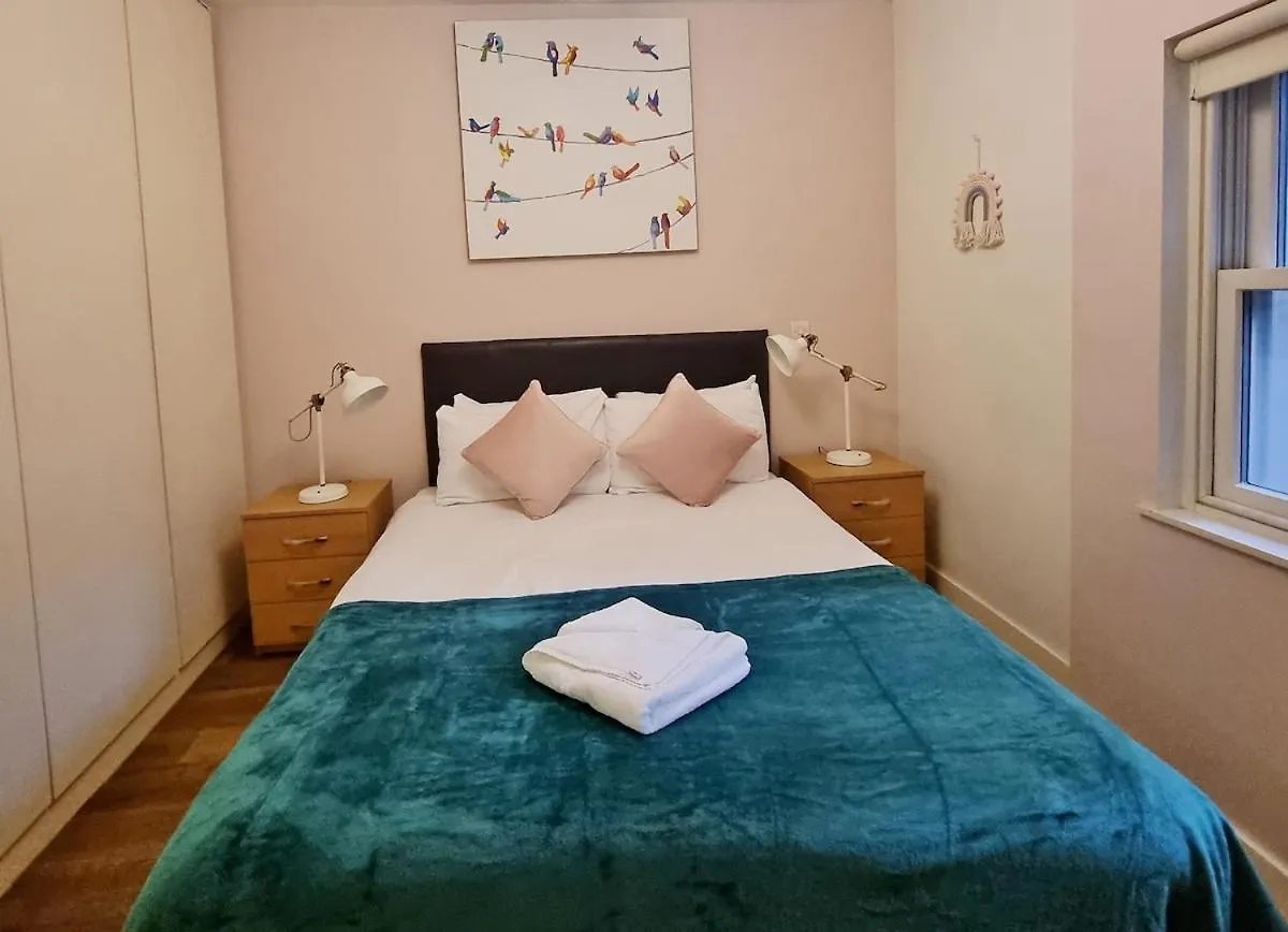 City Centre Flat Near Top Sights London 0*,