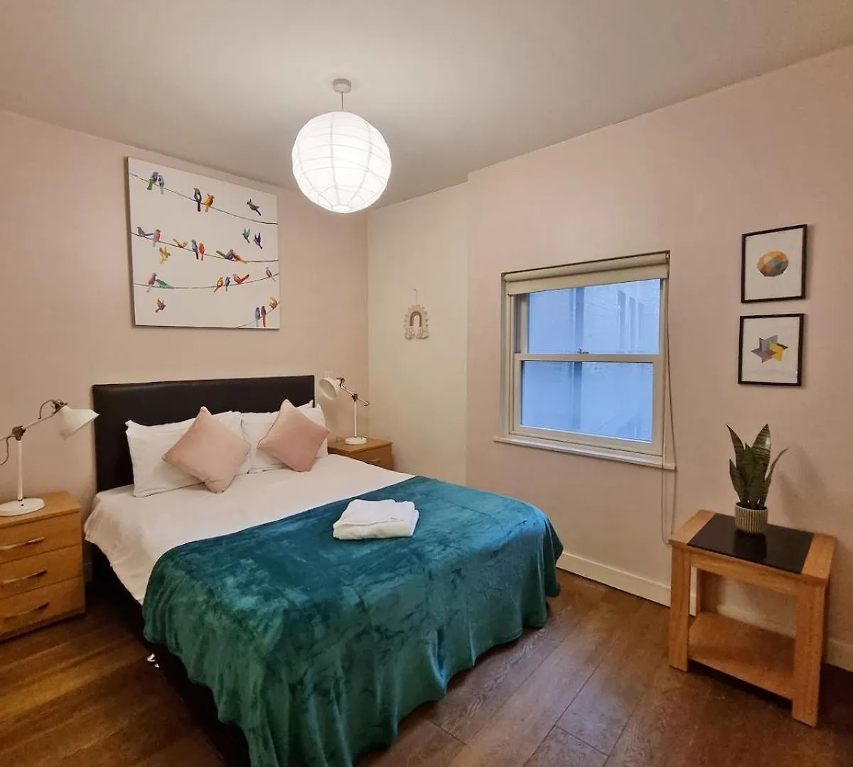 City Centre Flat Near Top Sights London 0*,